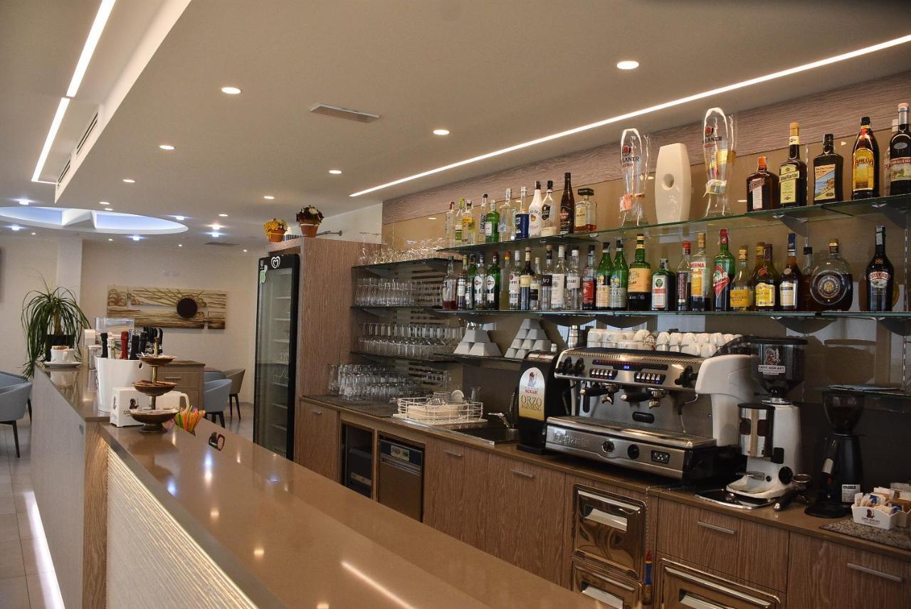 Montreal Hotel 3*